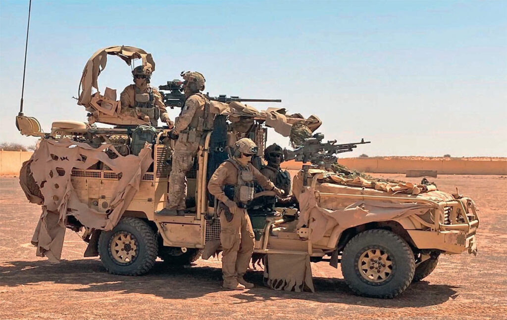 véhicule technamm militaire 
